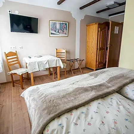 Schweizerhof Hotel 3*